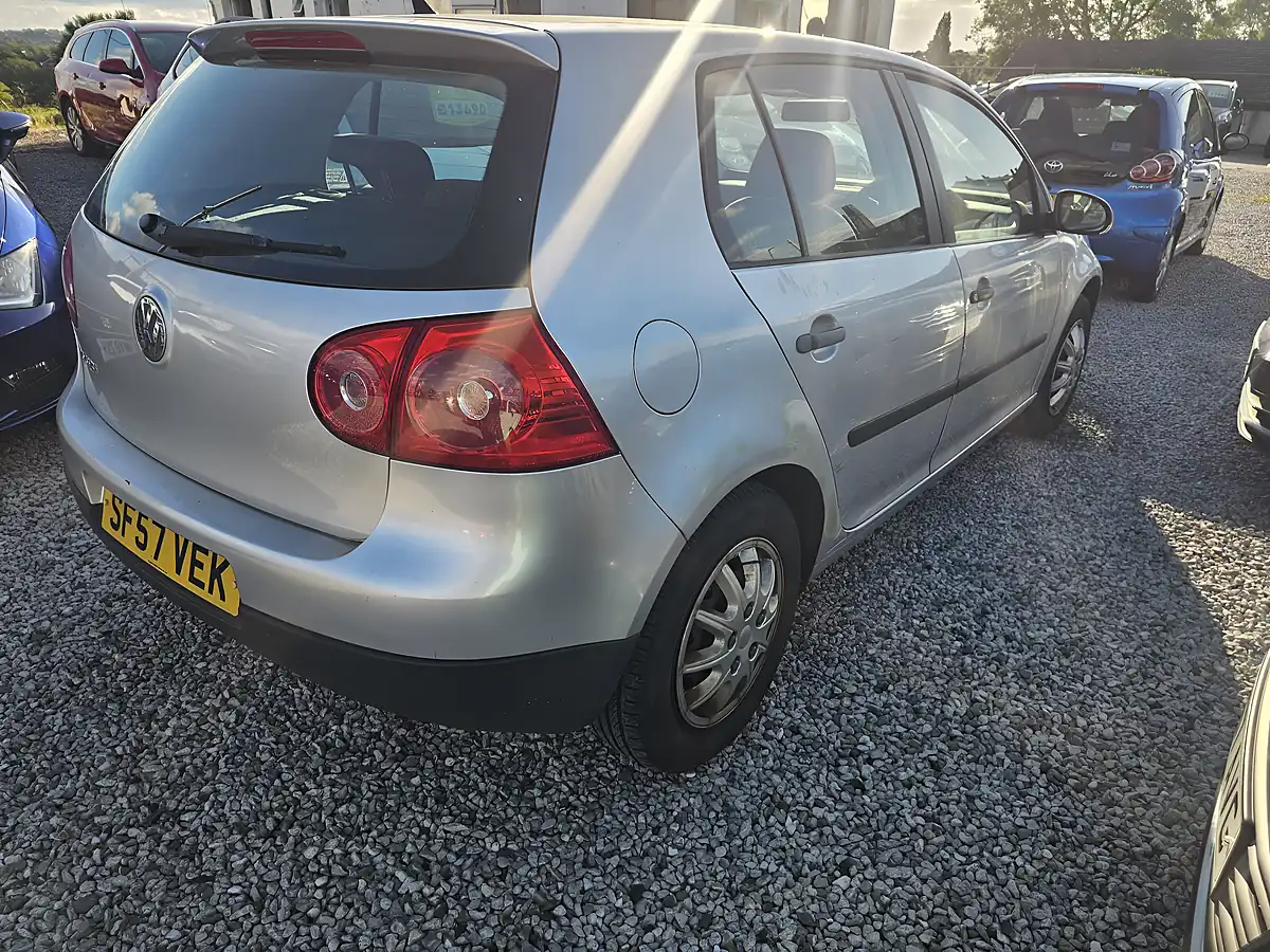 Used 2007 Volkswagen Golf S Silver - Interior and Exterior details 5