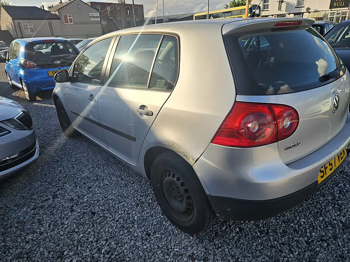 Used 2007 Volkswagen Golf S Silver - Interior and Exterior details 6