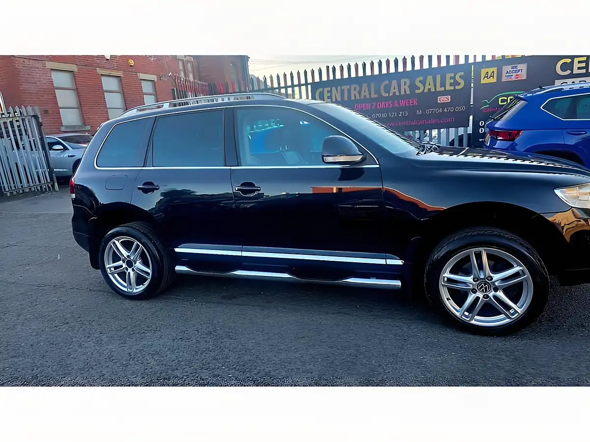 Used 2007 Volkswagen Touareg Se Black - Interior and Exterior details 5