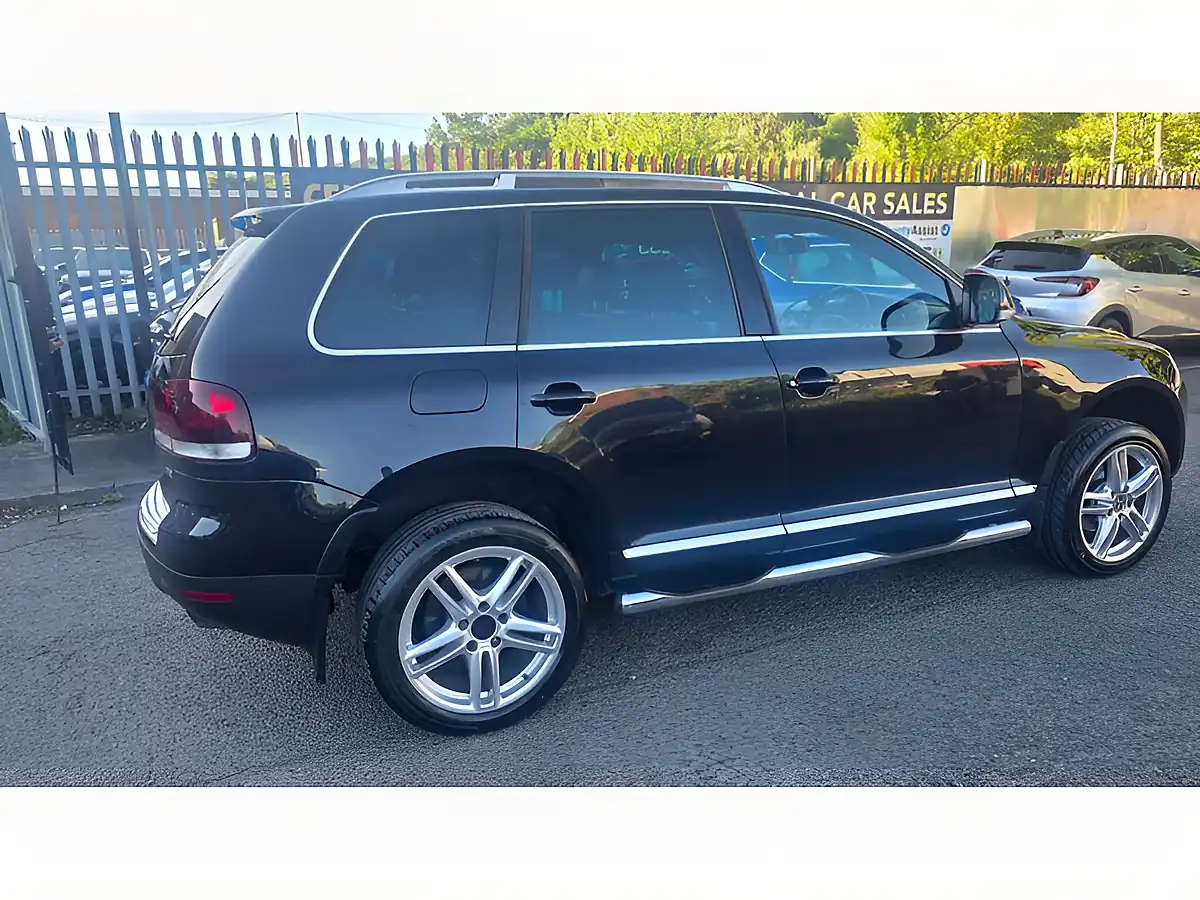 Used 2007 Volkswagen Touareg Se Black - Interior and Exterior details 8