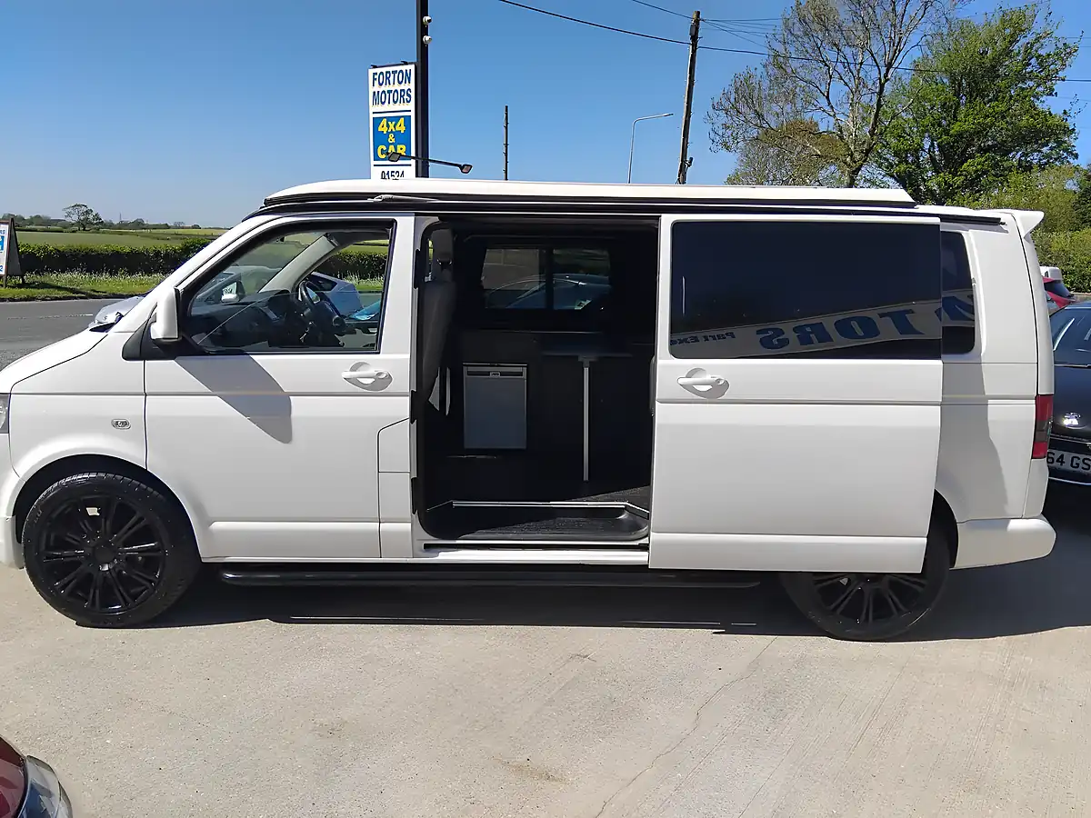 Used 2007 Volkswagen Transporter Lwb Motorcaravan White - Interior and Exterior details 13