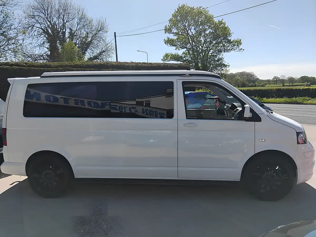 Used 2007 Volkswagen Transporter Lwb Motorcaravan White - Interior and Exterior details 9