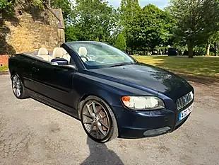 Used 2007 Volvo C70 Se Lux Blue - Interior and Exterior details 13