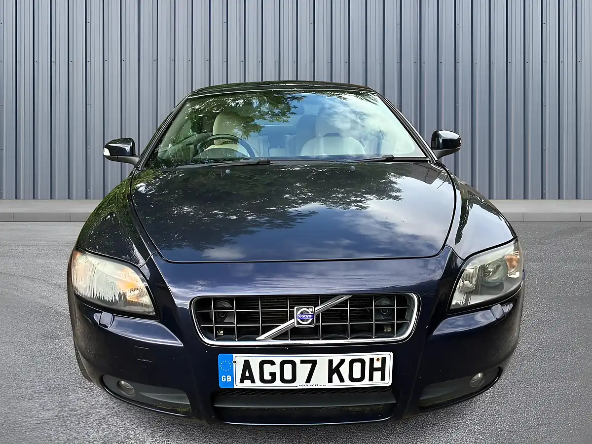 Used 2007 Volvo C70 Se Lux Blue - Interior and Exterior details 2