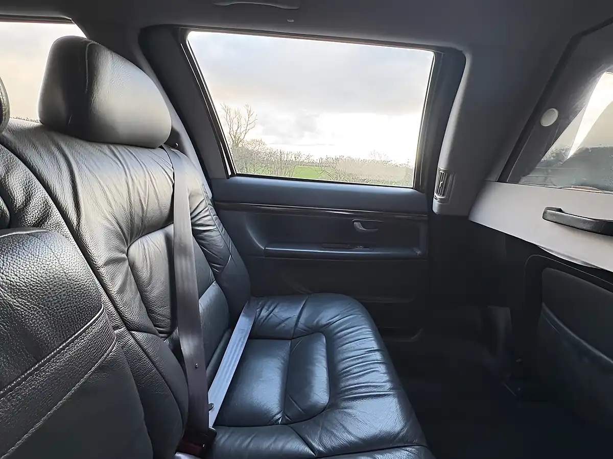 Used 2007 Volvo S80 Black - Interior and Exterior details 19