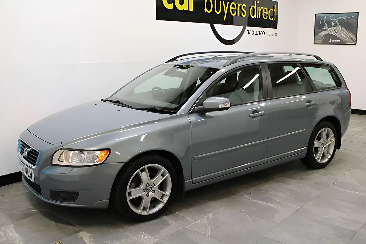 Used 2007 Volvo V50 Se Blue - Interior and Exterior details 12