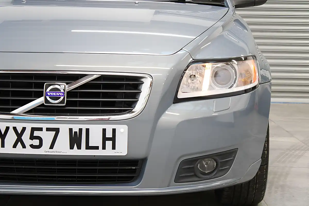 Used 2007 Volvo V50 Se Blue - Interior and Exterior details 14
