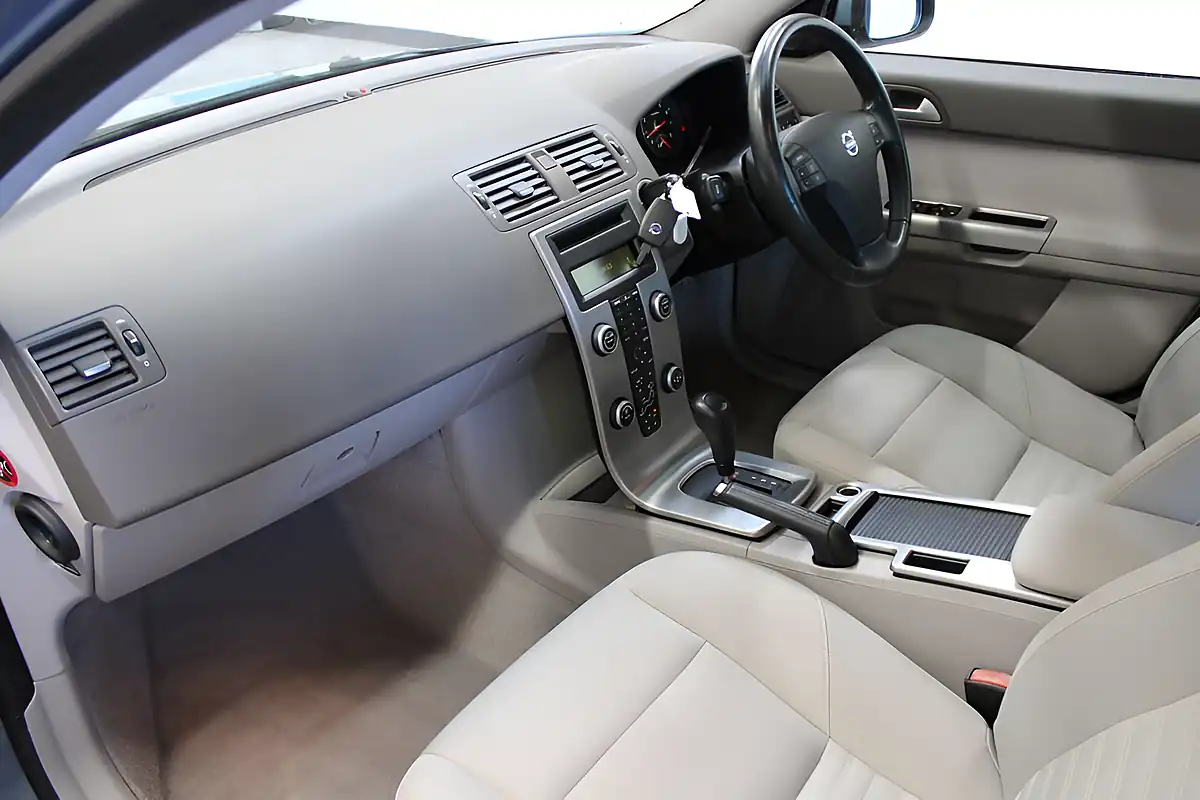 Used 2007 Volvo V50 Se Blue - Interior and Exterior details 2