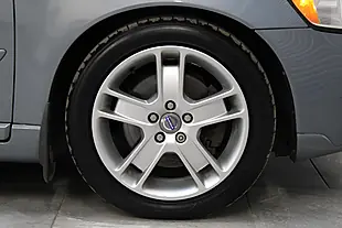 Used 2007 Volvo V50 Se Blue - Interior and Exterior details 9
