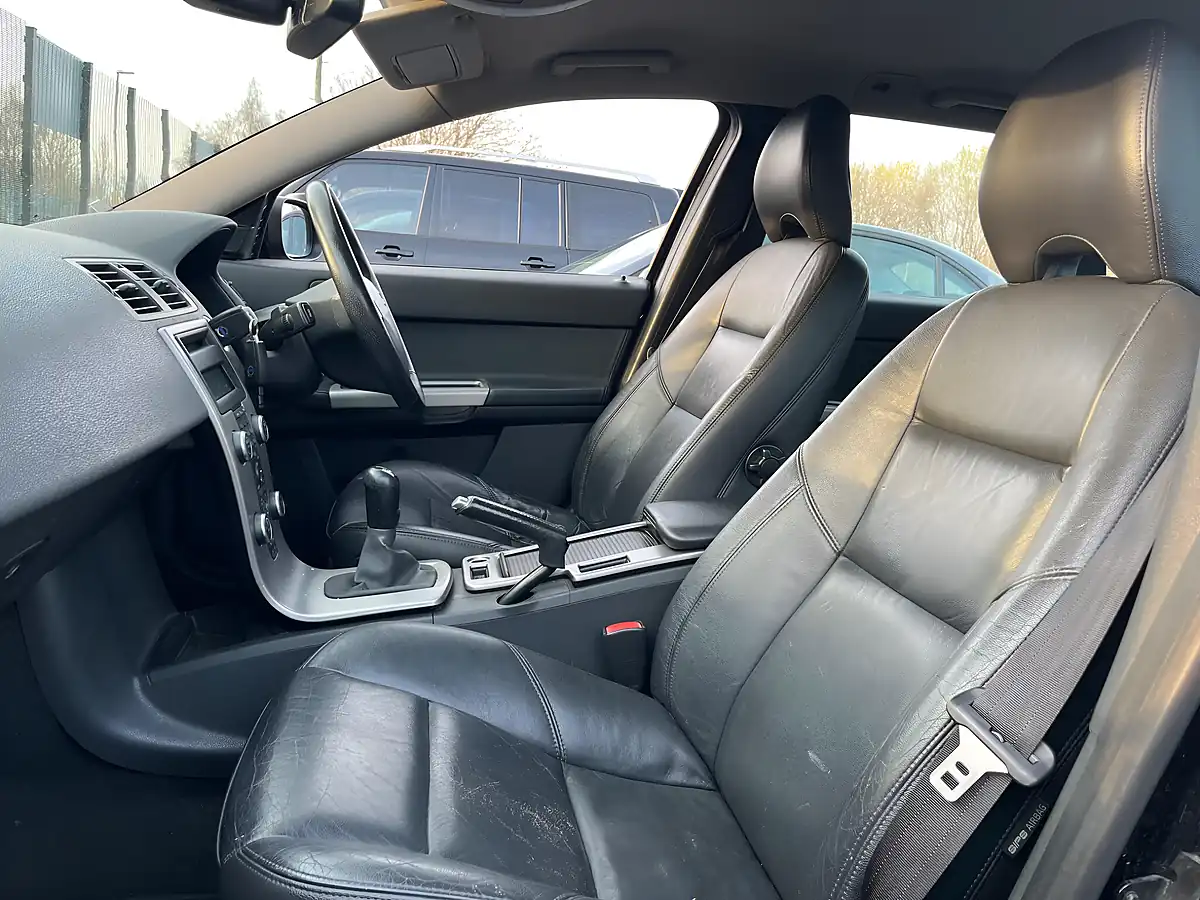 Used 2007 Volvo V50 Se Lux Black - Interior and Exterior details 15