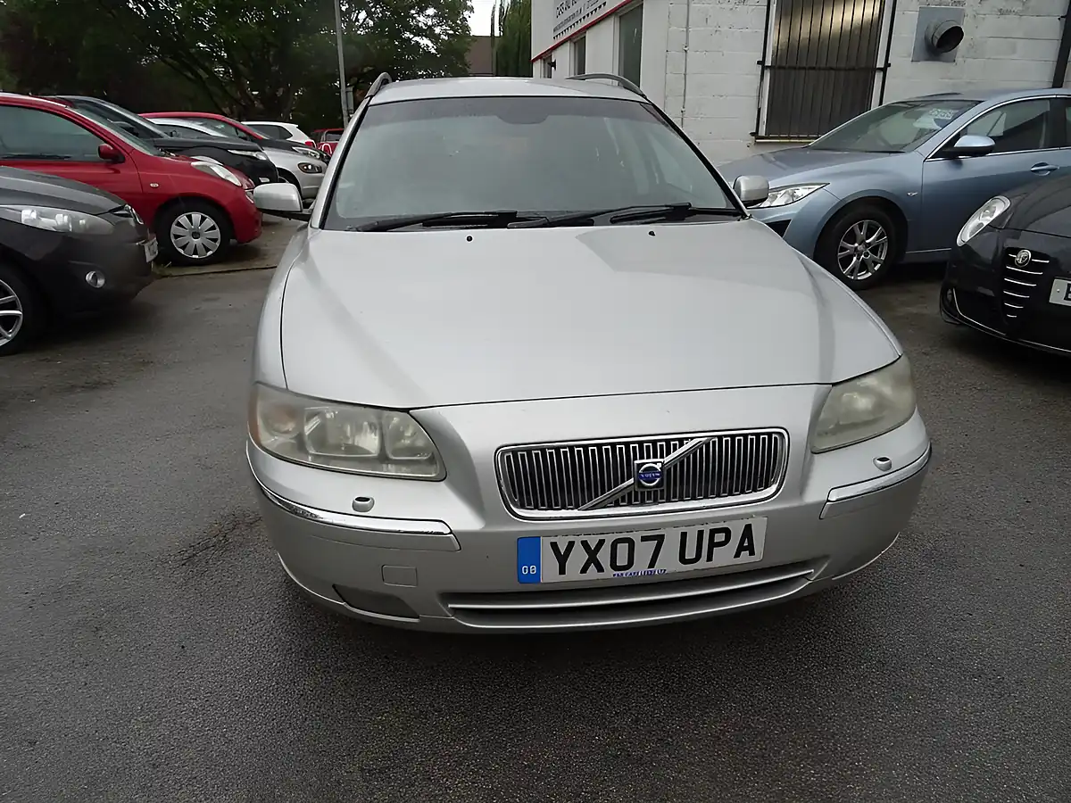 Used 2007 Volvo V70 Se Silver - Interior and Exterior details 2