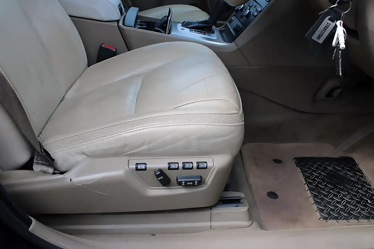Used 2007 Volvo XC90 Se Lux Black - Interior and Exterior details 16