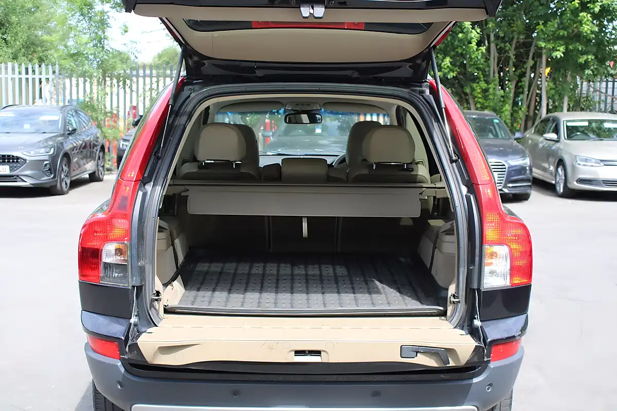 Used 2007 Volvo XC90 Se Lux Black - Interior and Exterior details 20