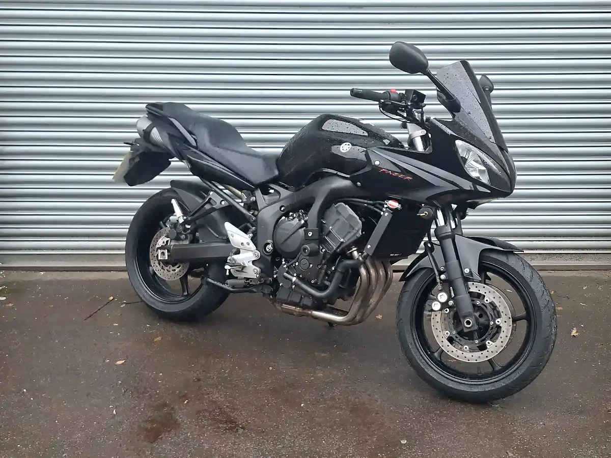 Used 2007 Yamaha Fz S2 Black - Front View