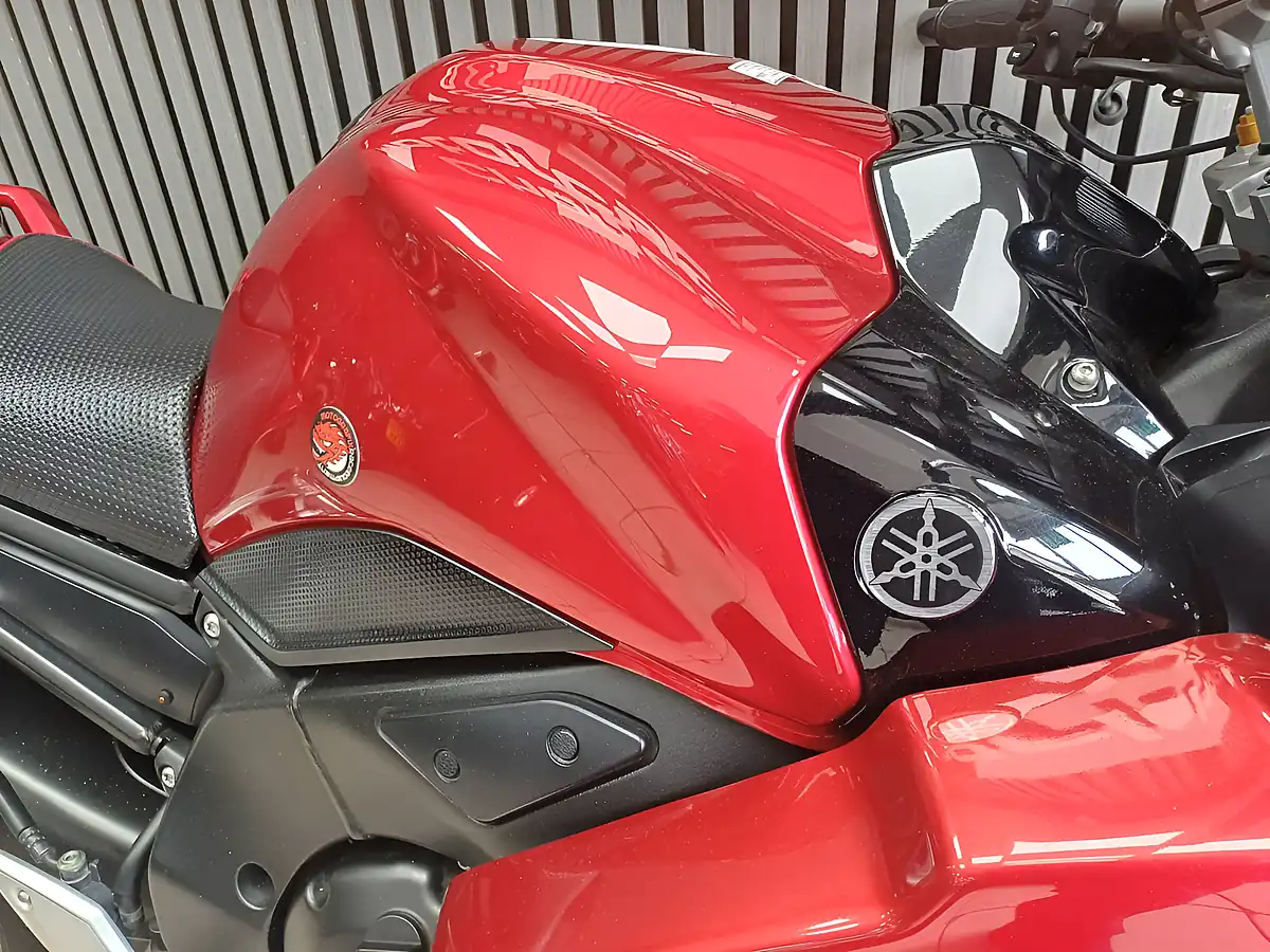 Used 2007 Yamaha FZ1 Fazer Red - Interior and Exterior details 10