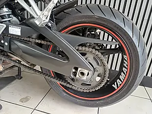 Used 2007 Yamaha FZ1 Fazer Red - Interior and Exterior details 17