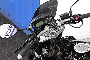 Used 2007 Yamaha FZ1 Super Retro Black - Interior and Exterior details 15
