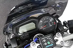 Used 2007 Yamaha FZ1 Super Retro Black - Interior and Exterior details 7