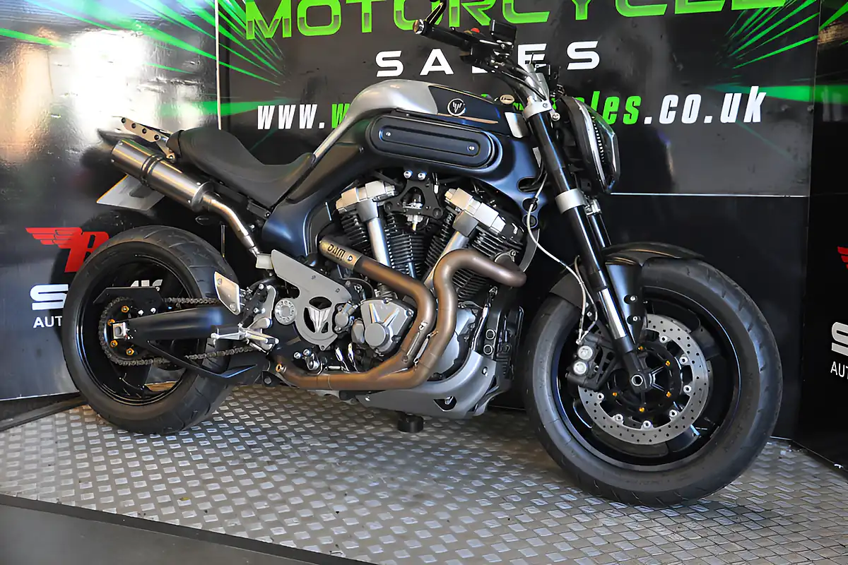 Used 2007 Yamaha MT01 Custom Blue - Interior and Exterior details 14