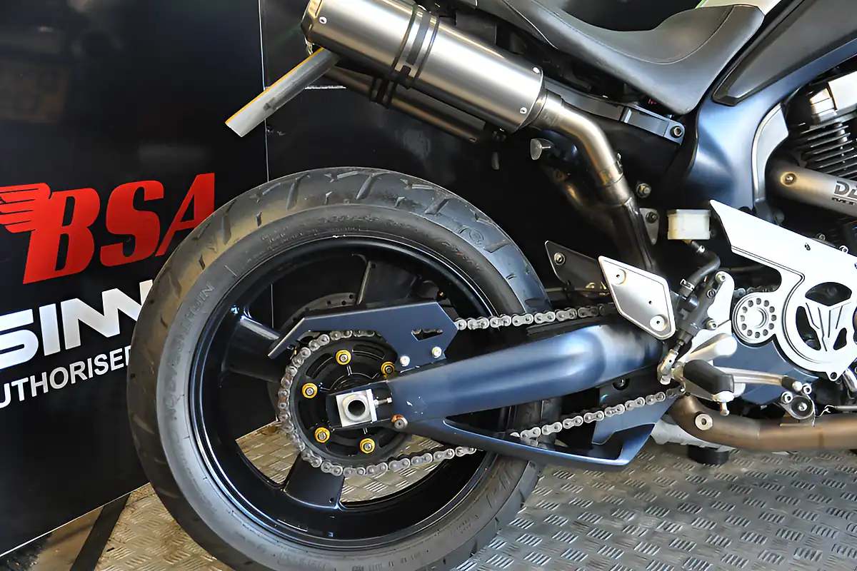 Used 2007 Yamaha MT01 Custom Blue - Interior and Exterior details 17