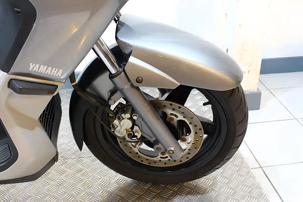 Used 2007 Yamaha YP250R X-Max Silver - Interior and Exterior details 5