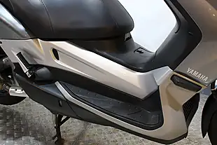 Used 2007 Yamaha YP250R X-Max Silver - Interior and Exterior details 6