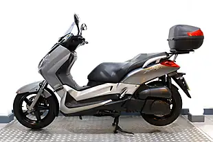 Used 2007 Yamaha YP250R X-Max Silver - Interior and Exterior details 9