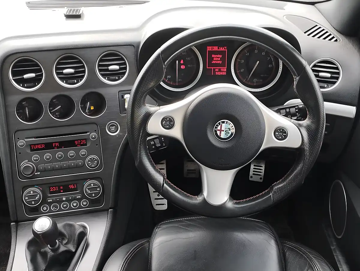 Used 2008 Alfa Romeo Brera S - Interior and Exterior details 11