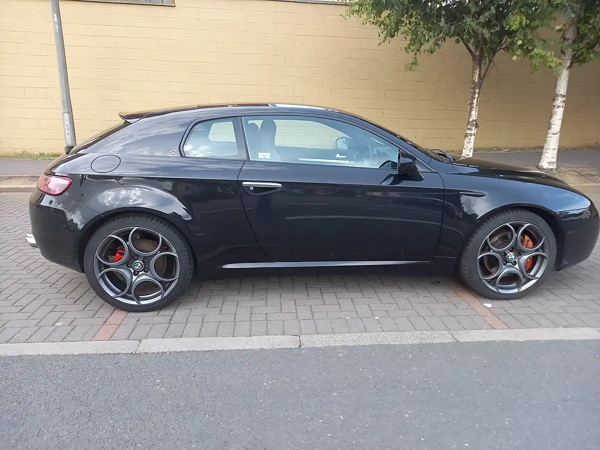 Used 2008 Alfa Romeo Brera S - Interior and Exterior details 9