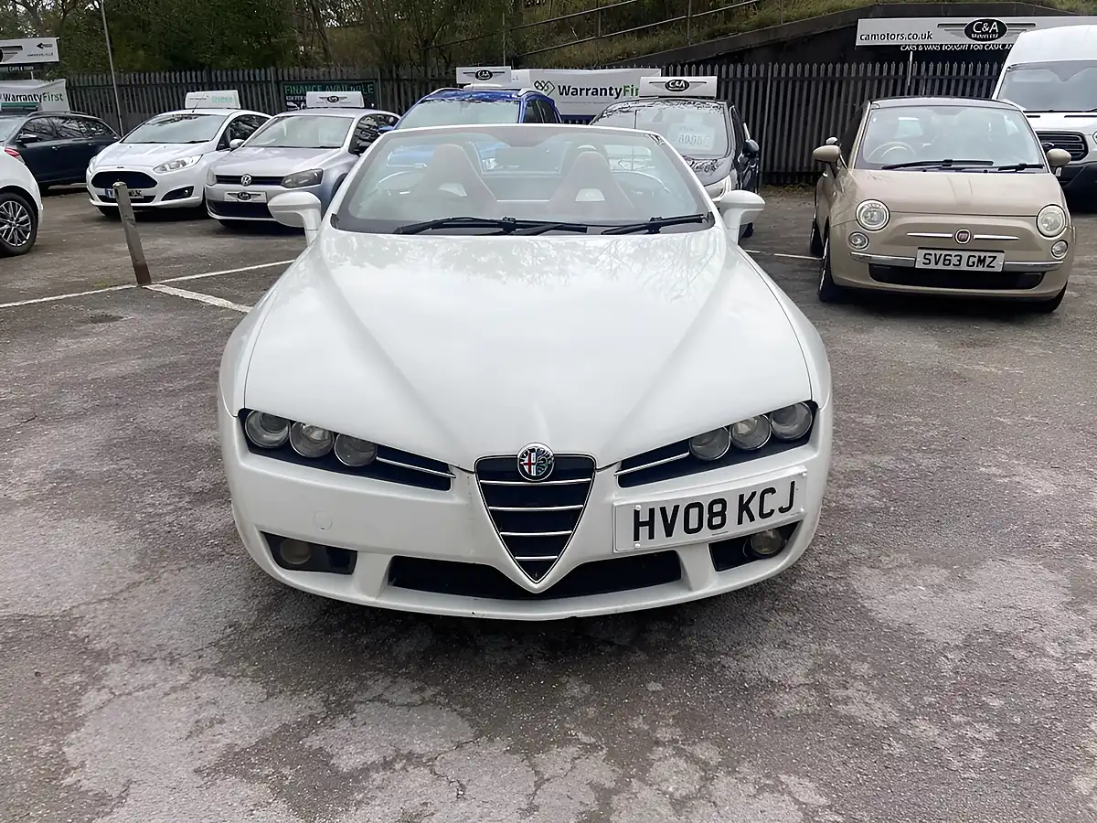 Used 2008 Alfa Romeo Spider Convertible White - Interior and Exterior details 2
