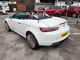 Used 2008 Alfa Romeo Spider Convertible White - Interior and Exterior details 5