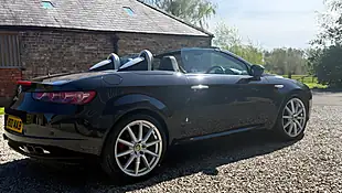 Used 2008 Alfa Romeo Spider Limited Edition Carbonio Black - Interior and Exterior details 14