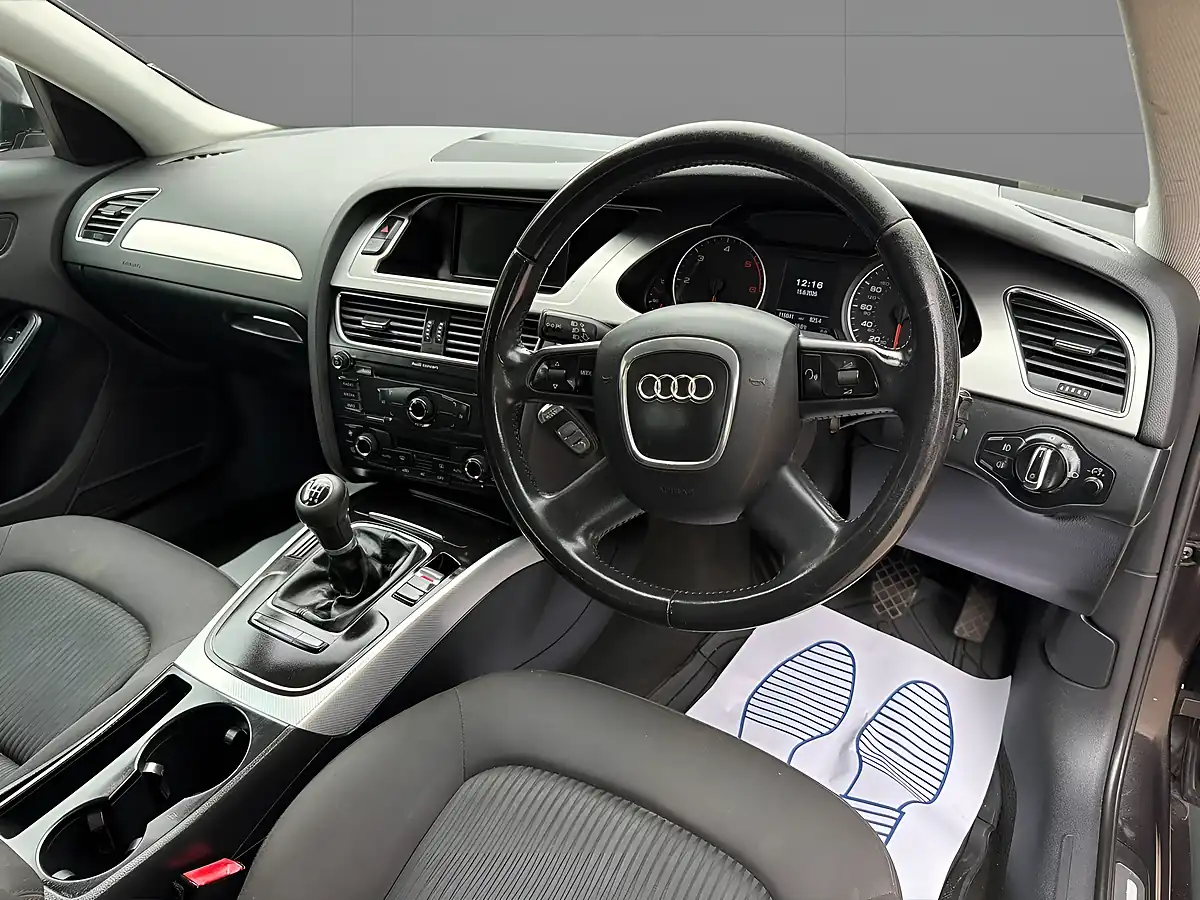 Used 2008 Audi A4 Avant Executive Se Grey - Interior and Exterior details 9
