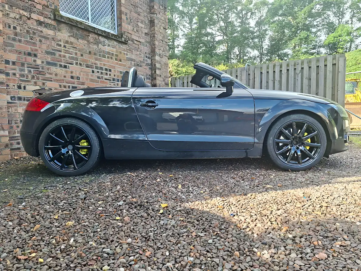 Used 2008 Audi Tt Roadster Black - Interior and Exterior details 12