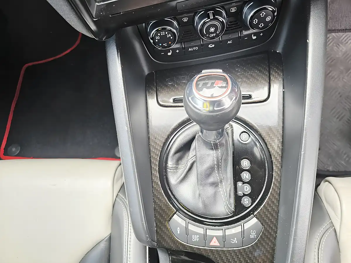 Used 2008 Audi Tt S Red - Interior and Exterior details 11