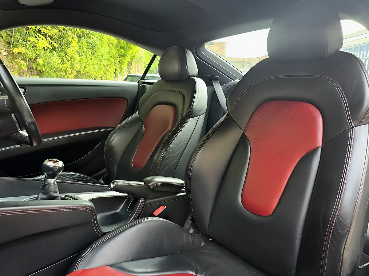 Used 2008 Audi Tts Black - Interior and Exterior details 13