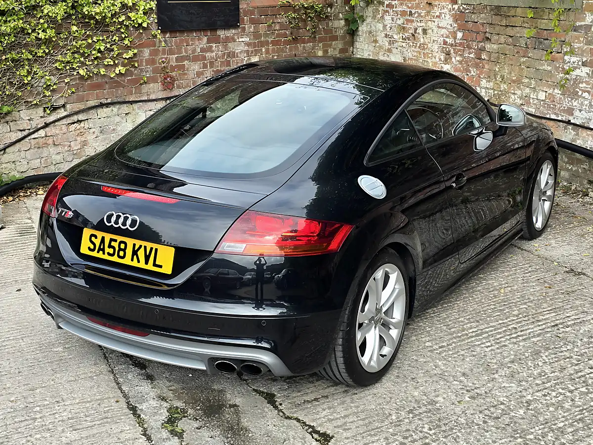 Used 2008 Audi Tts Black - Interior and Exterior details 6