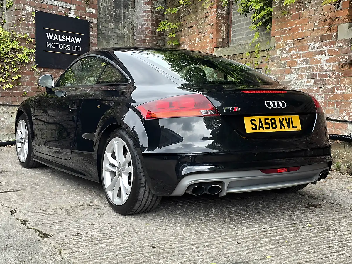 Used 2008 Audi Tts Black - Interior and Exterior details 9