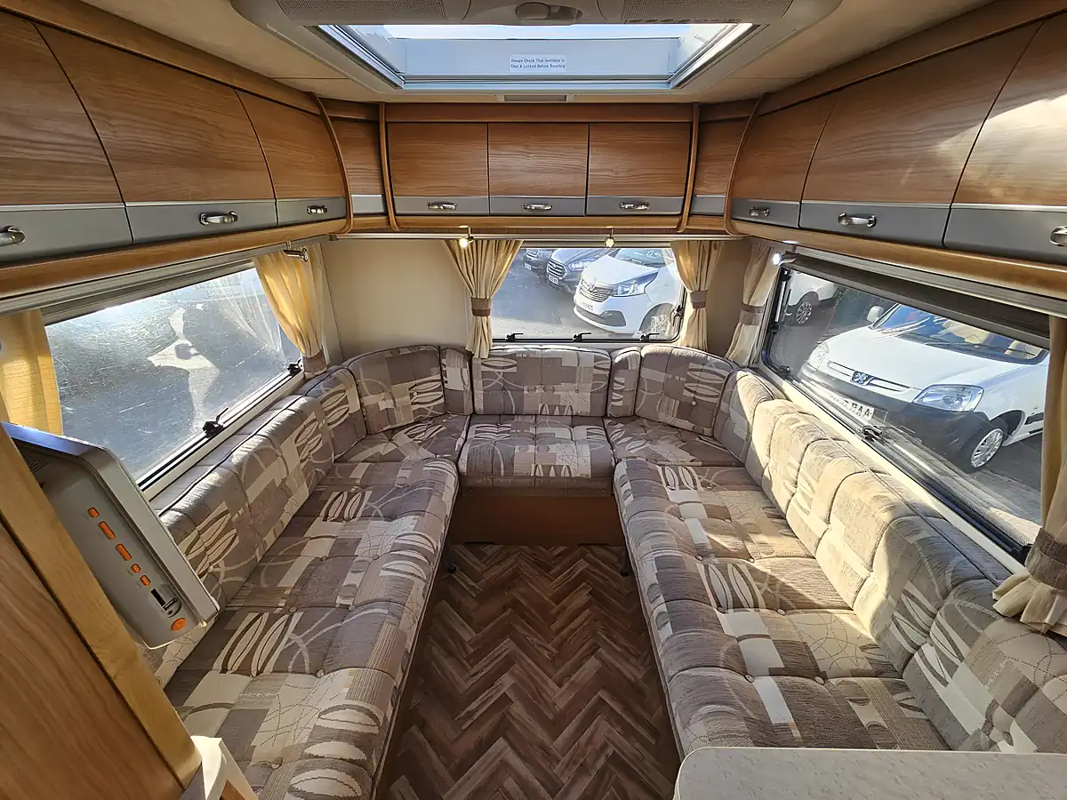 Used 2008 Autocruise Stardream Luxury Low Profile 2 Berth Coachbuilt White - Interior and Exterior details 15