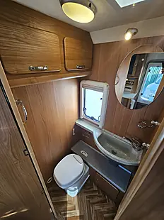 Used 2008 Autocruise Stardream Luxury Low Profile 2 Berth Coachbuilt White - Interior and Exterior details 16