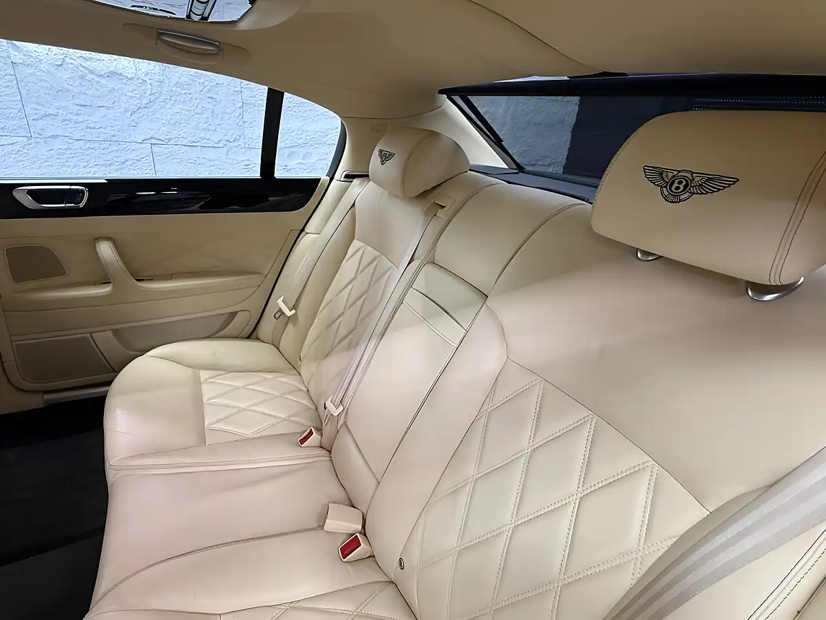 Used 2008 Bentley Continental Flying Spur Silver - Interior and Exterior details 11