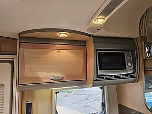 Used 2008 Bessacarr E495 Coachbuilt 6 Berth Rear U Lounge - Interior and Exterior details 12