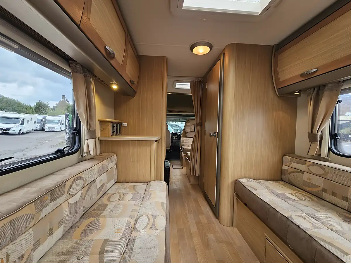 Used 2008 Bessacarr E495 Coachbuilt 6 Berth Rear U Lounge - Interior and Exterior details 15