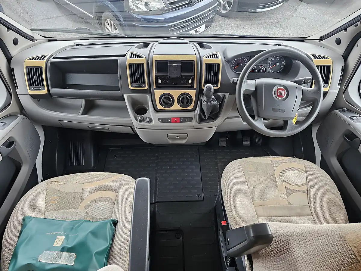 Used 2008 Bessacarr E495 Coachbuilt 6 Berth Rear U Lounge - Interior and Exterior details 19