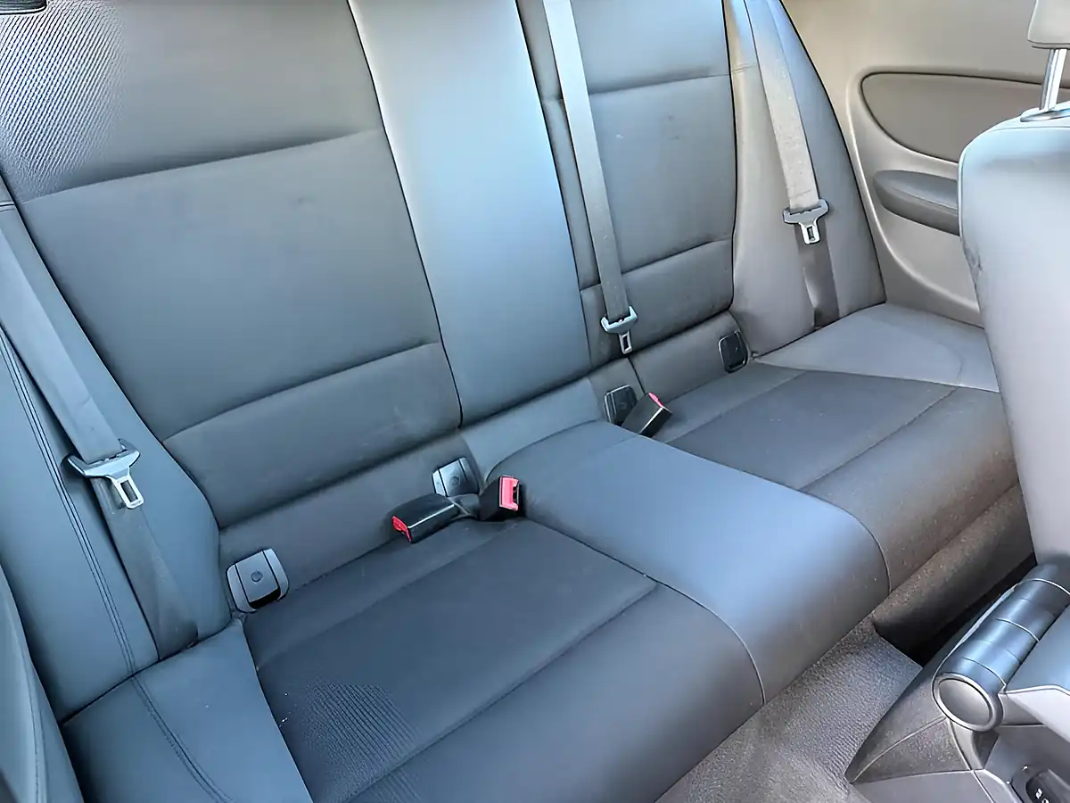 Used 2008 BMW 1 Series M Sport White - Interior and Exterior details 11