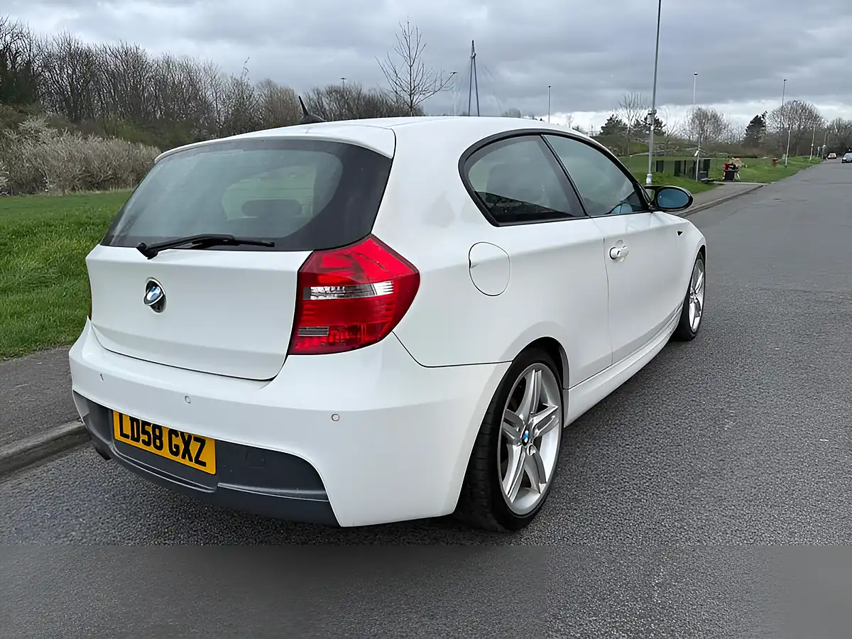 Used 2008 BMW 1 Series M Sport White - Interior and Exterior details 2