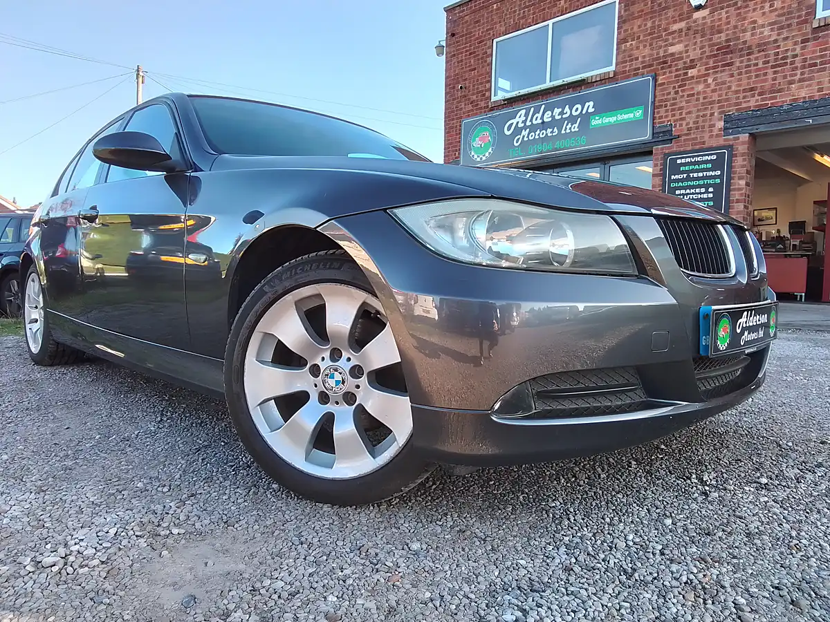 Used 2008 BMW 3 Series Edition Se Grey - Interior and Exterior details 10
