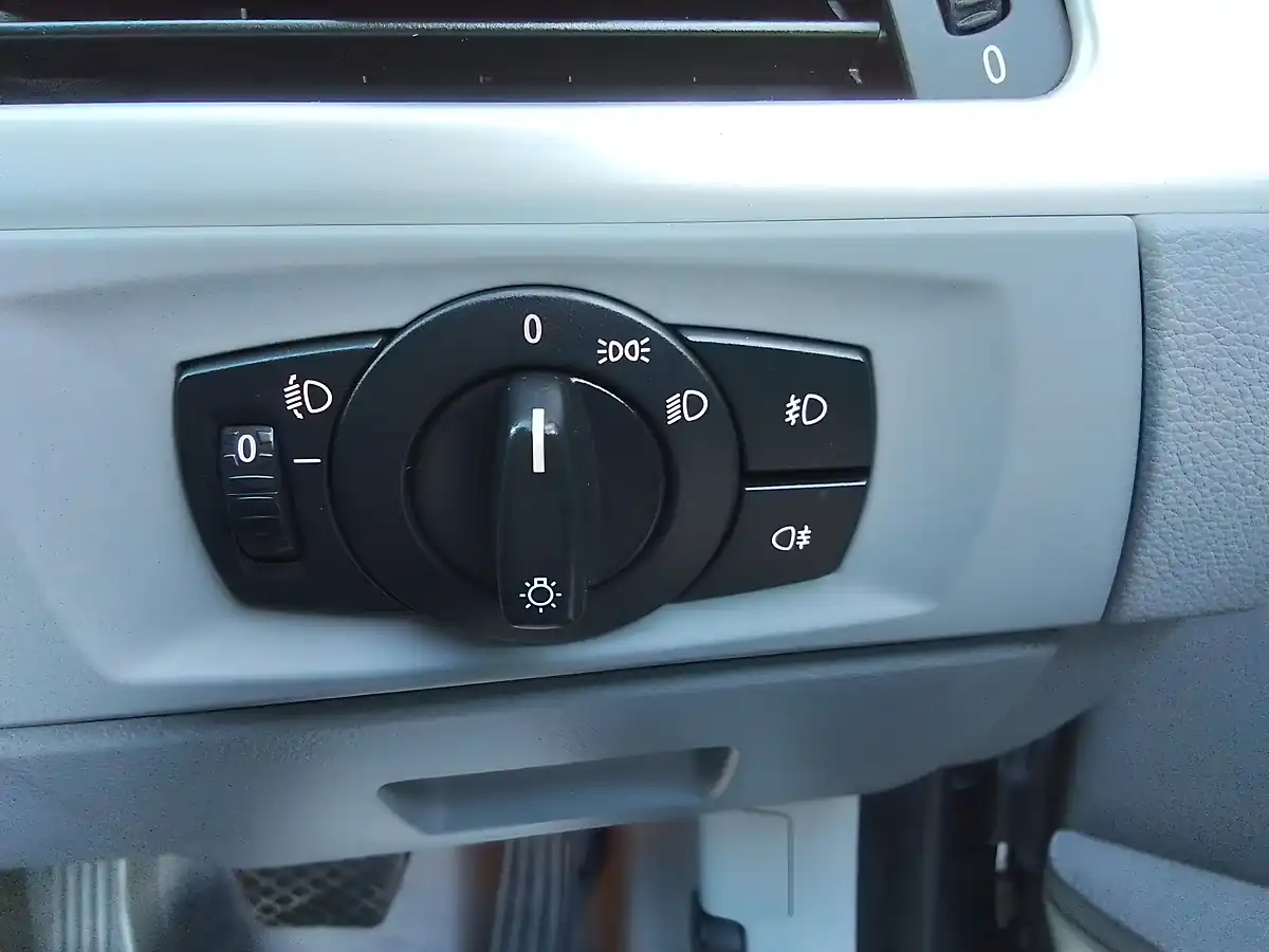 Used 2008 BMW 3 Series Edition Se Grey - Interior and Exterior details 19