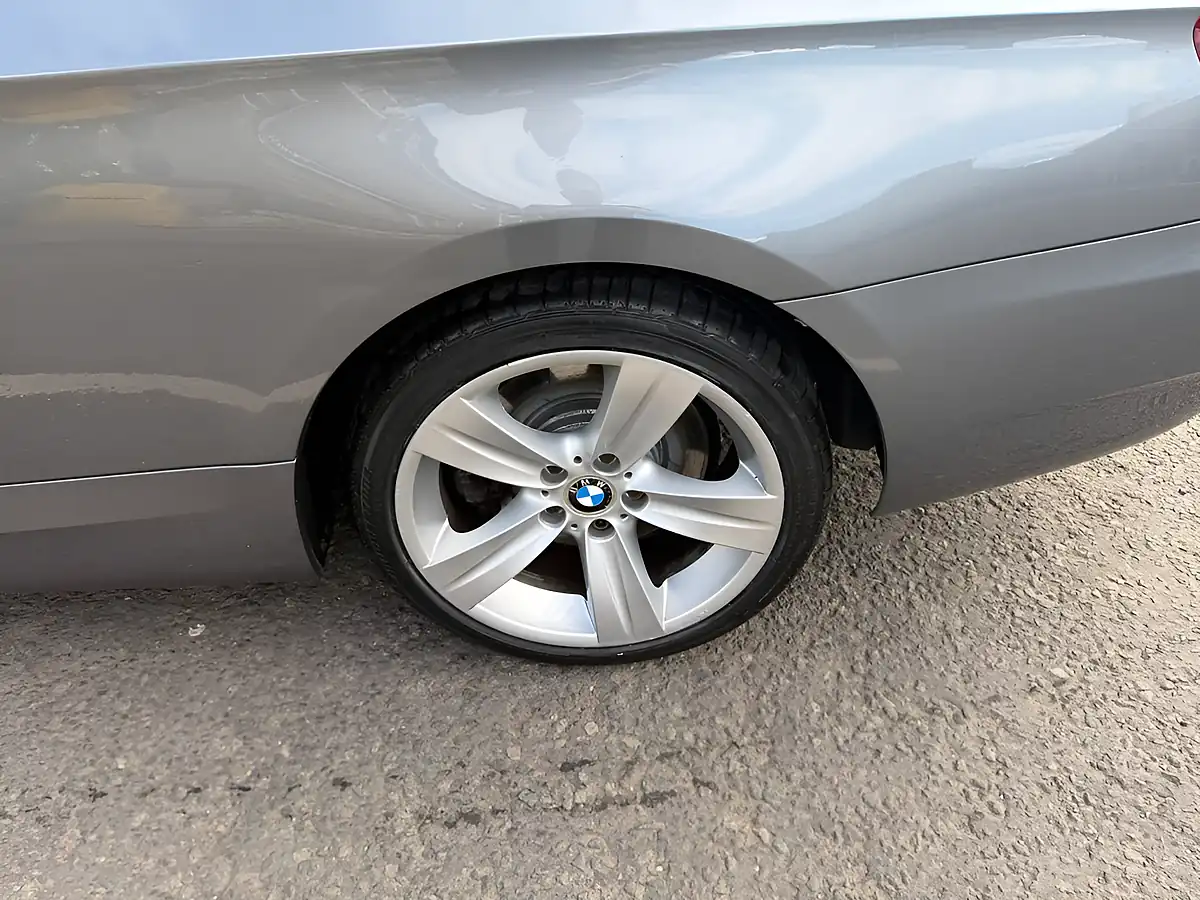 Used 2008 BMW 3 Series Se Grey - Interior and Exterior details 18