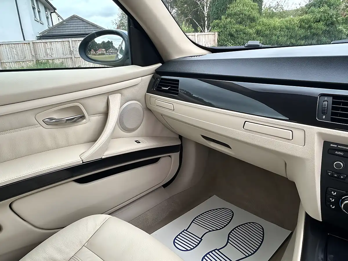 Used 2008 BMW 3 Series Se Montego Blue - Interior and Exterior details 18